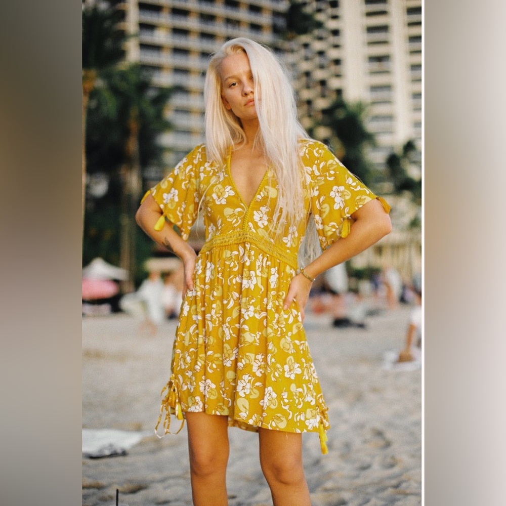 Yireh Willa Mini Dress In Honey Floral Sustainable‎ Tassel Embroidered Resort